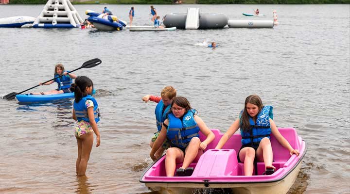 pedal-boat-and-kayak